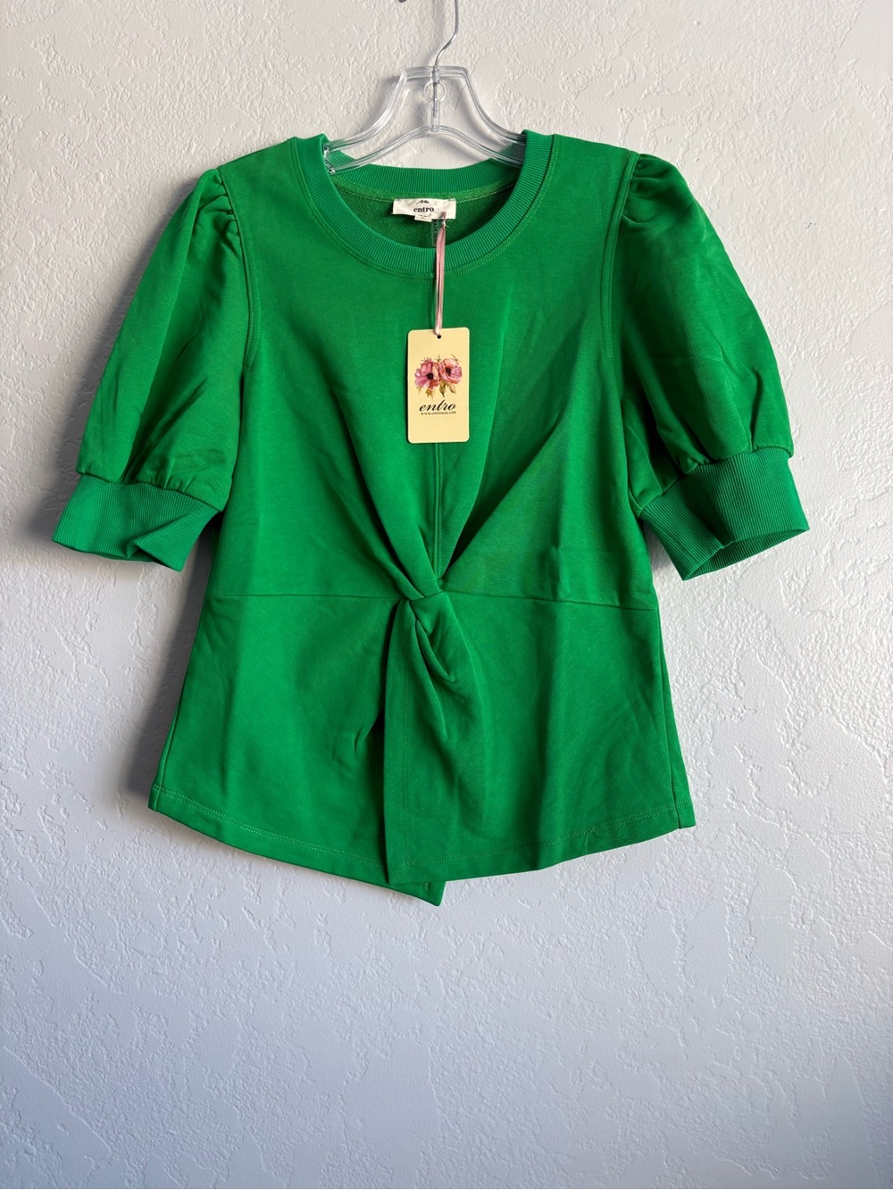 ❤️ NEW entro Bright Green Crewneck Top